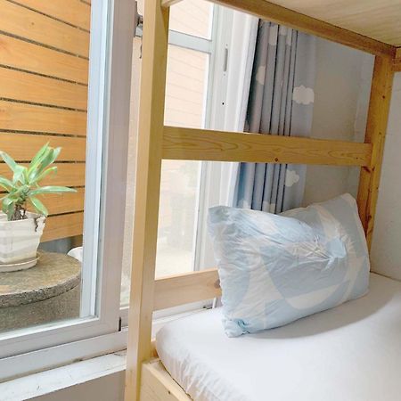 Backpackers' Hostel Taoyuan Airport Exterior photo